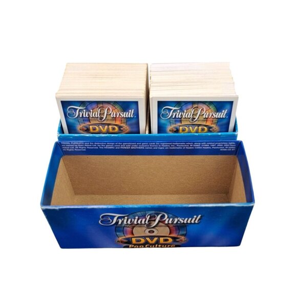 Trivial Pursuit DVD Pop Culture Replacement Game Board & Cards Fun Craft Project - Picture 4 of 7